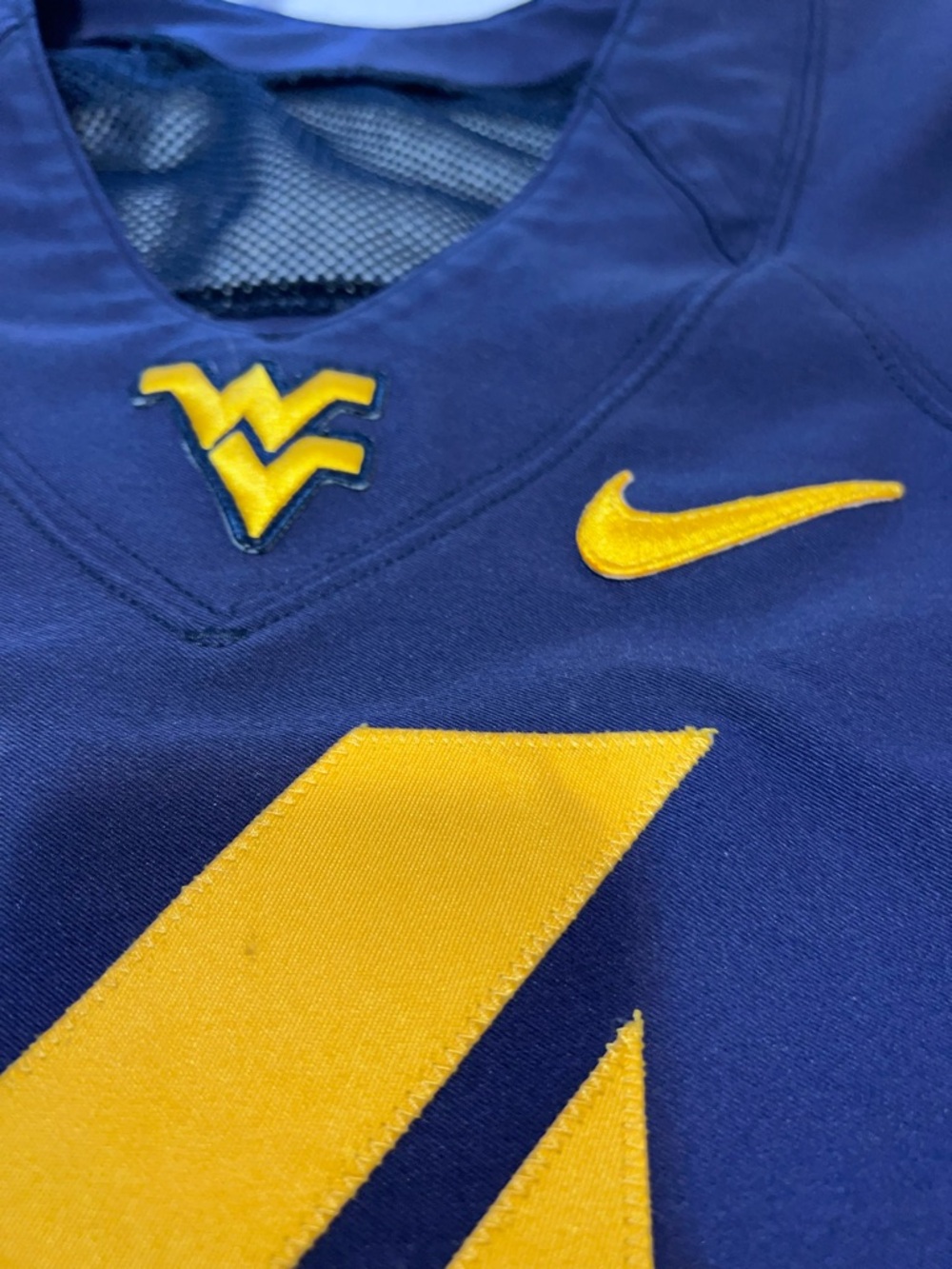 Nike West Virginia Mountaineers Player Issued Football Jersey Blue #4 WVU 42 L - Picture 10 of 14